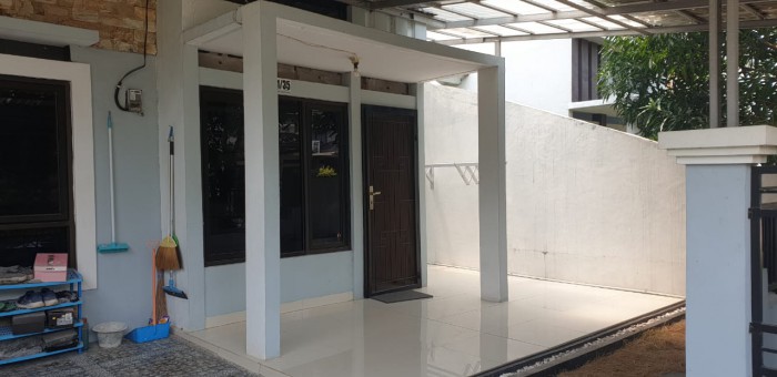 Rumah Dijual di Green Garden Karawang